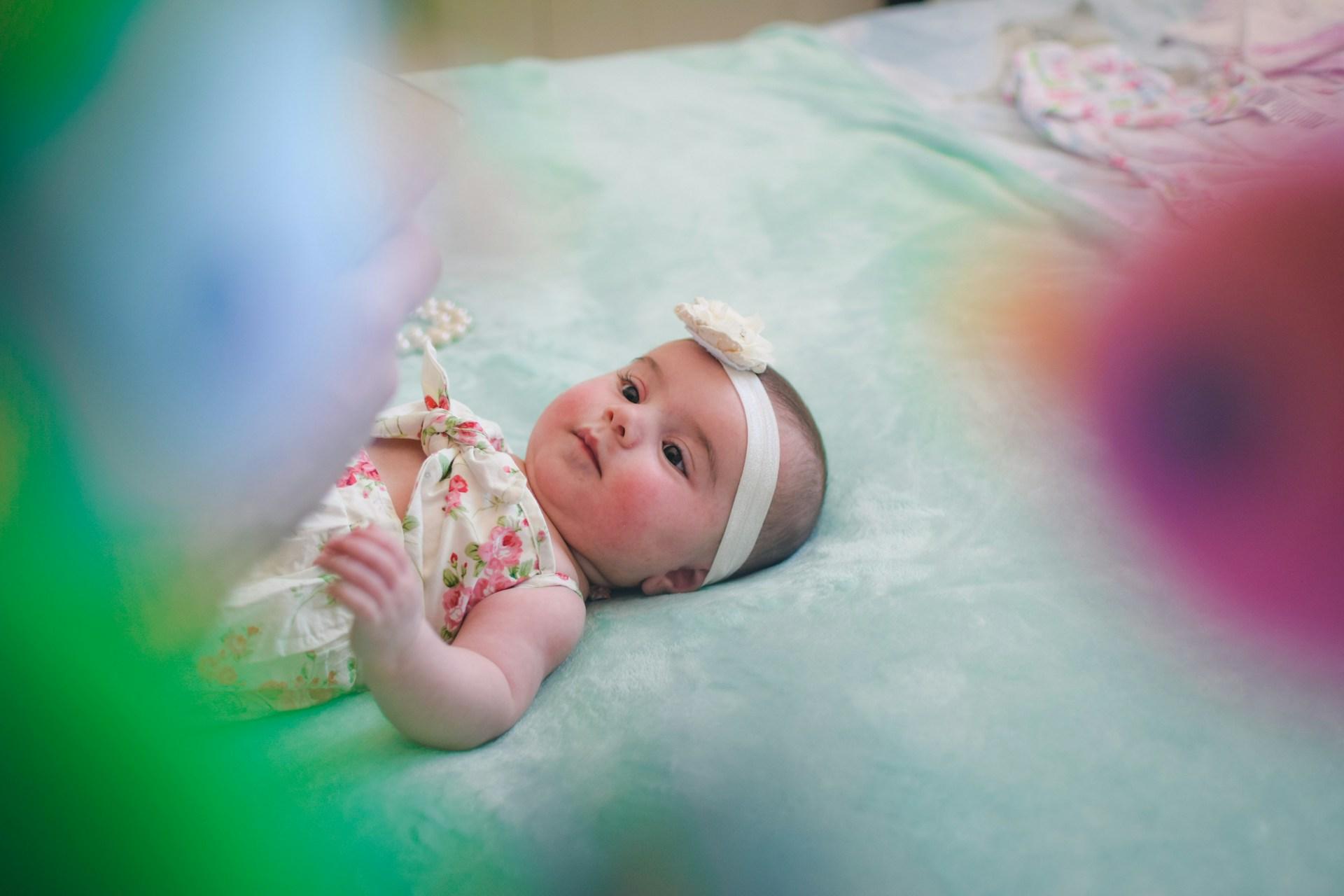 7 Week Old Baby: Development, Feeding and Social Cues