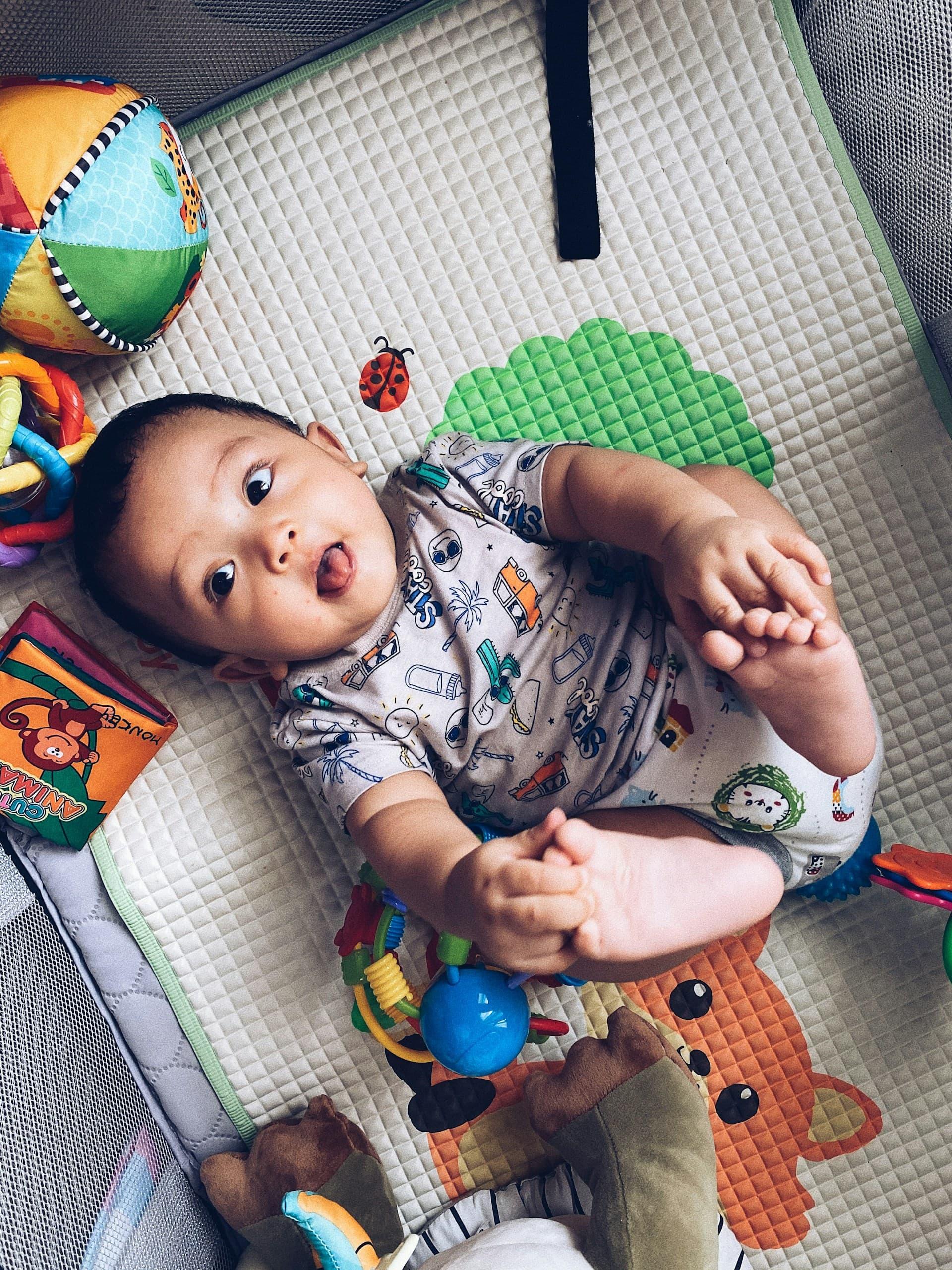 7-Week-Old Baby Activities and Play Ideas for Parents
